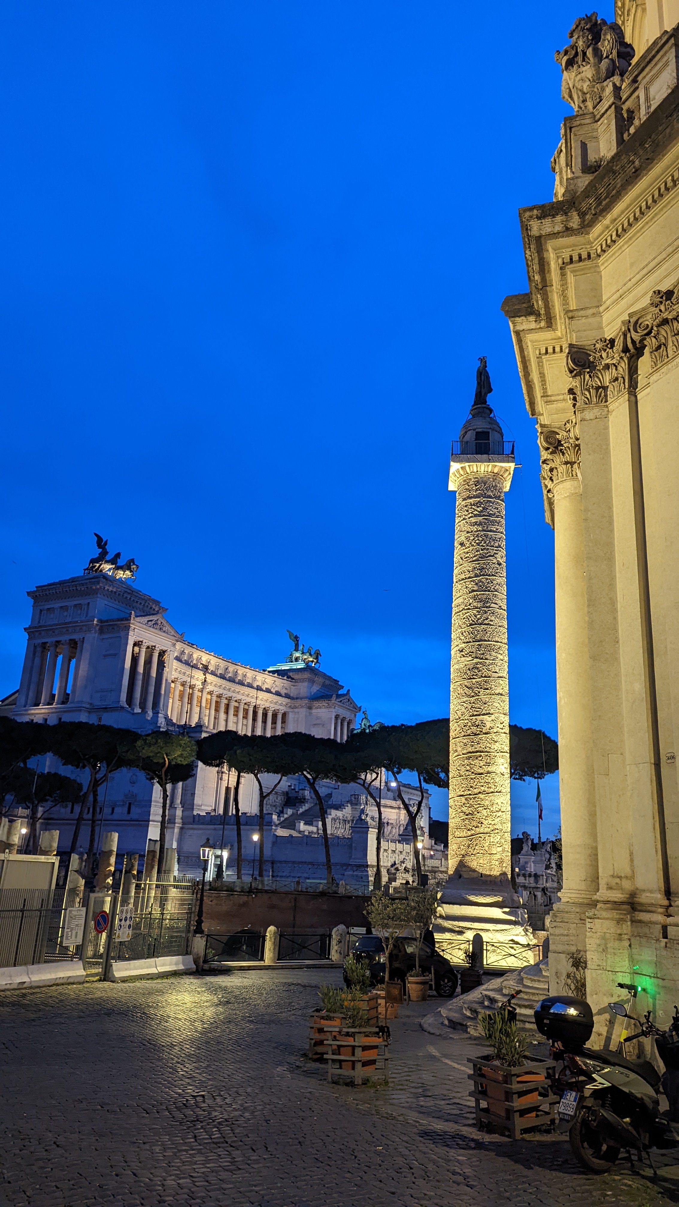 Piazza Venezia at night