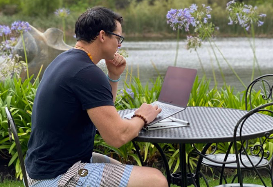 What is a Digital Nomad Lifestyle?