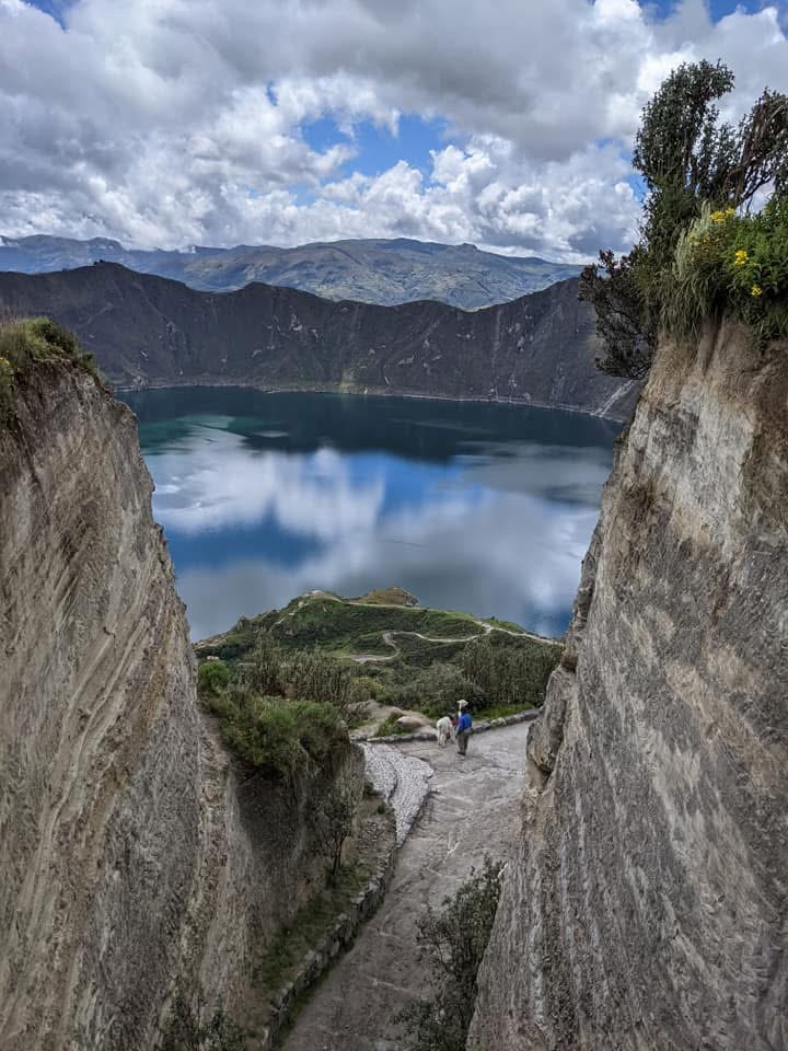 Riverside path along the Río Tomebamba, Cuenca